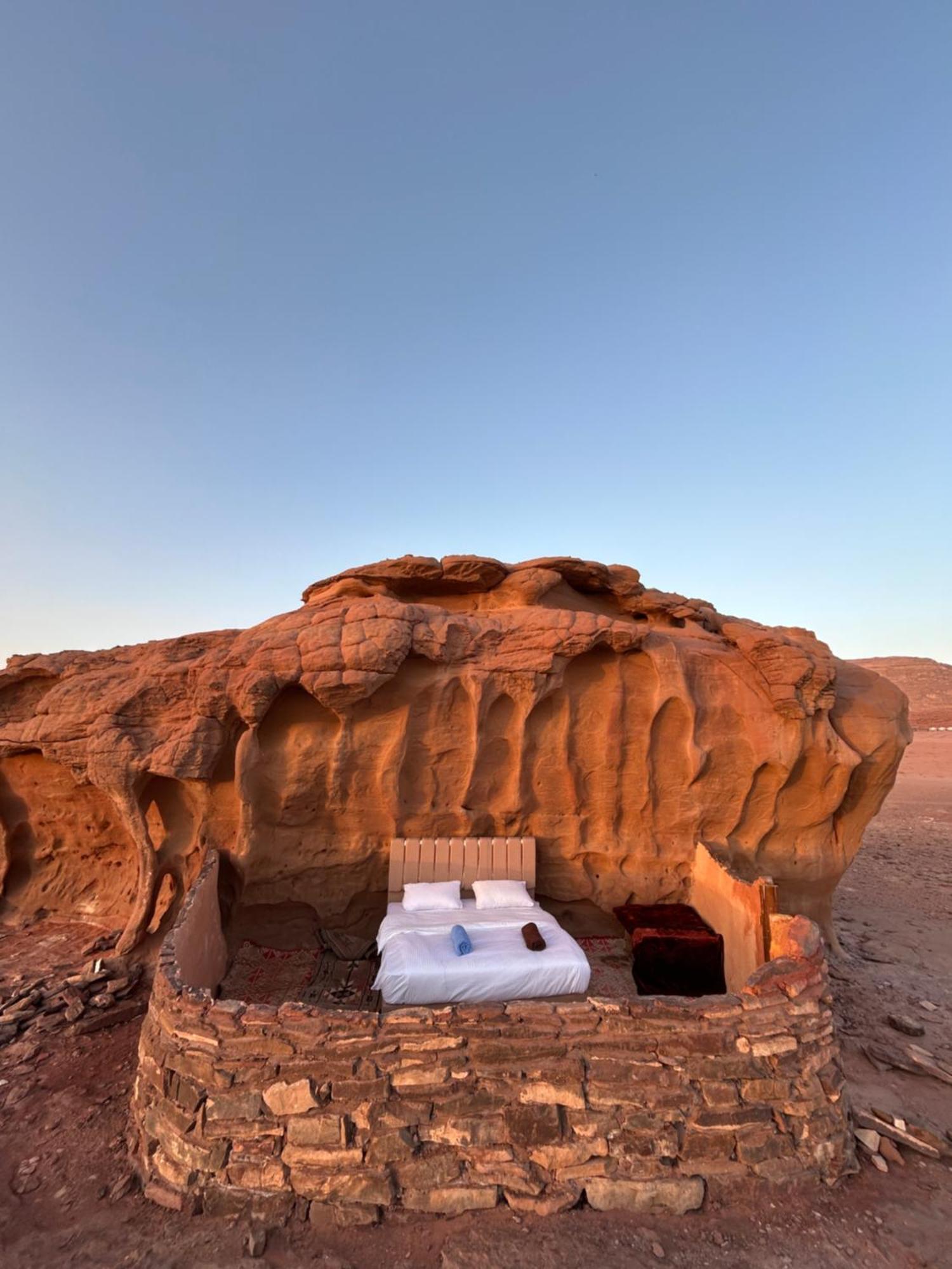 Wadi Rum Cave Camping Extérieur photo